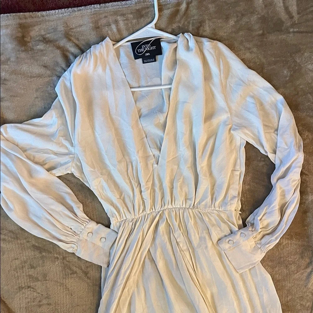 Zara Ivory Long Sleeve Maxi Dress - Picture 3 of 6